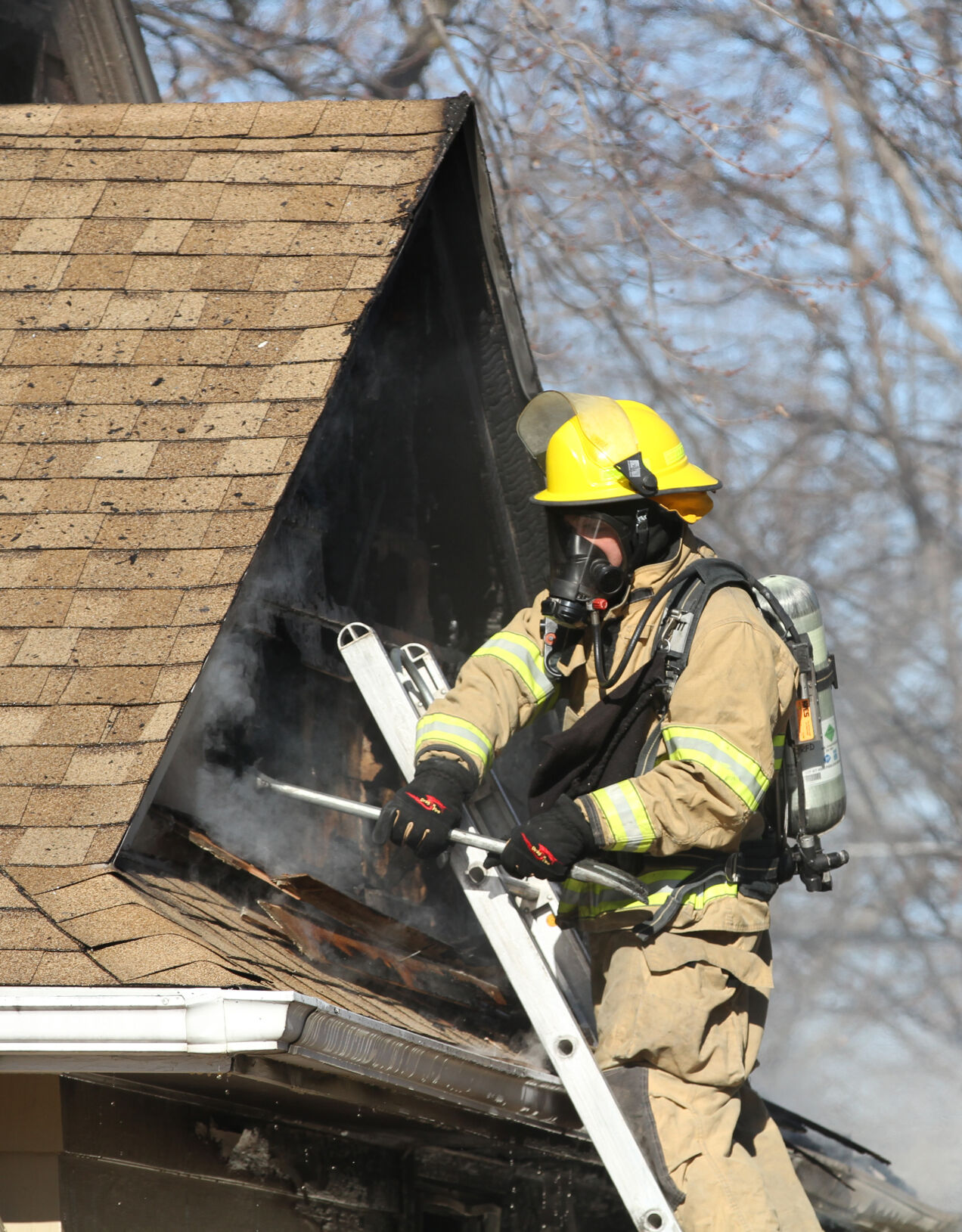 p01-13-21HFDboyceHouseFire3.jpg